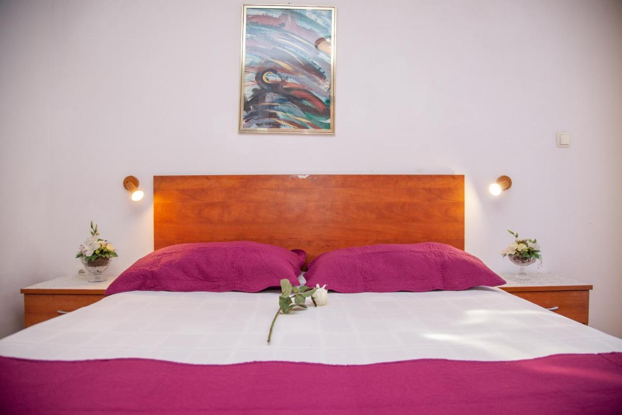 Rooms Magnolia With Pool Novalja Eksteriør bilde